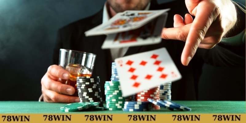 Thắc mắc về cách chia bài Poker